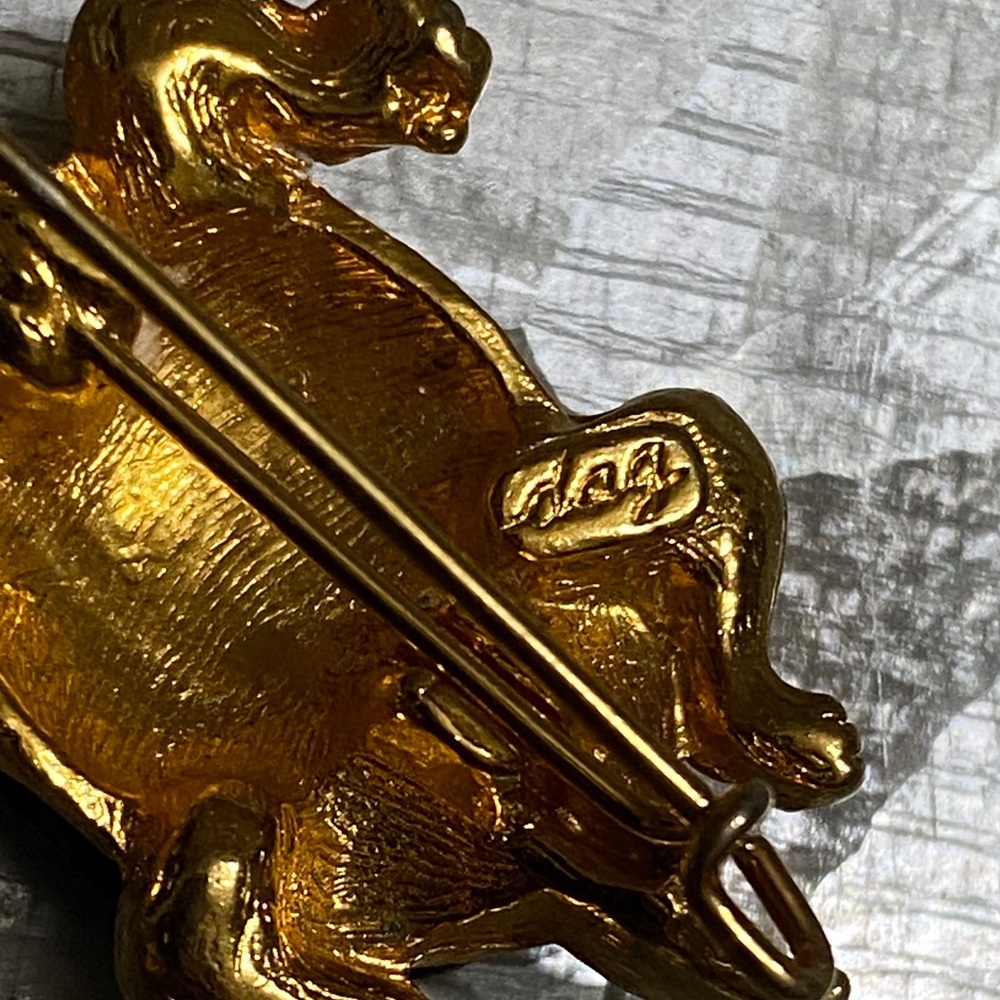 Vintage Damascene Gold and Black Turtle Brooch - Picture 6 of 7